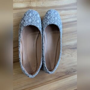 Elegant Gray Lace Women Shoes